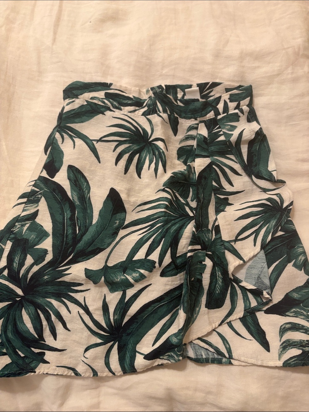H&M White Shorts with Dark Green Tropical Leaf Print
